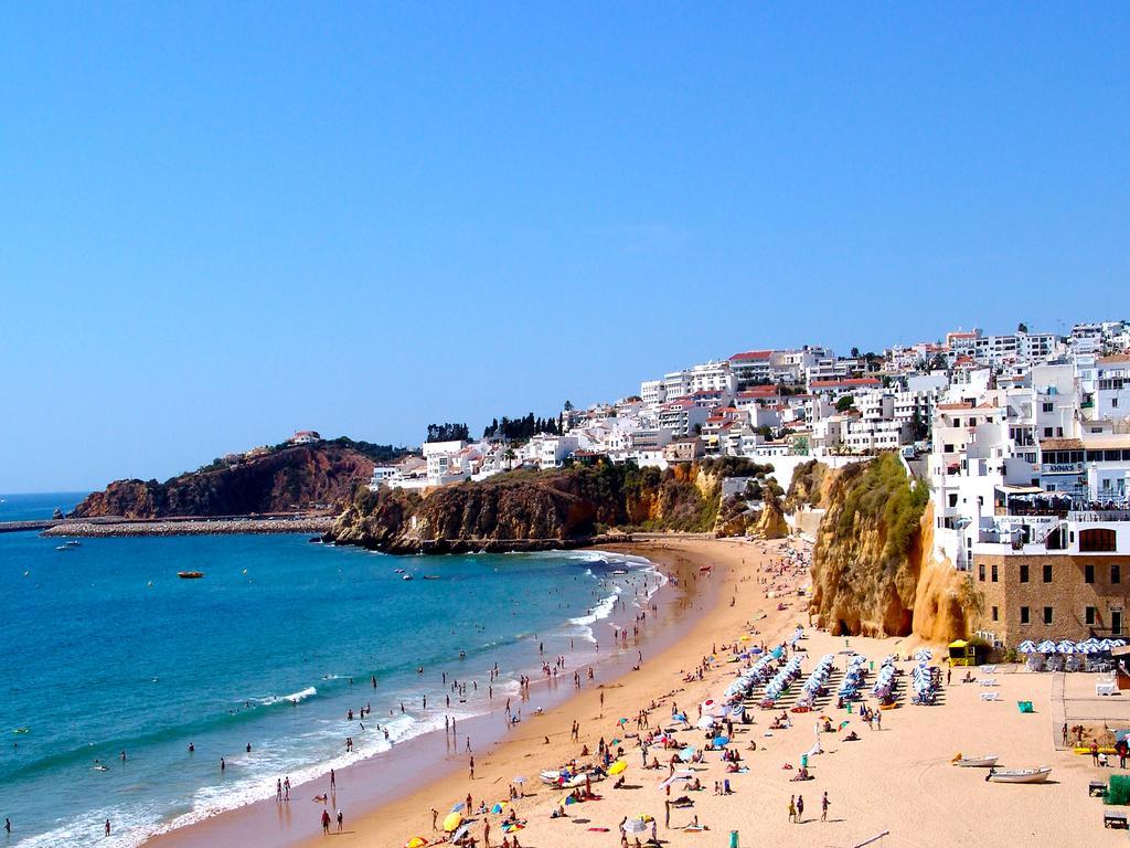 Apartamentos Tucha Albufeira Luaran gambar