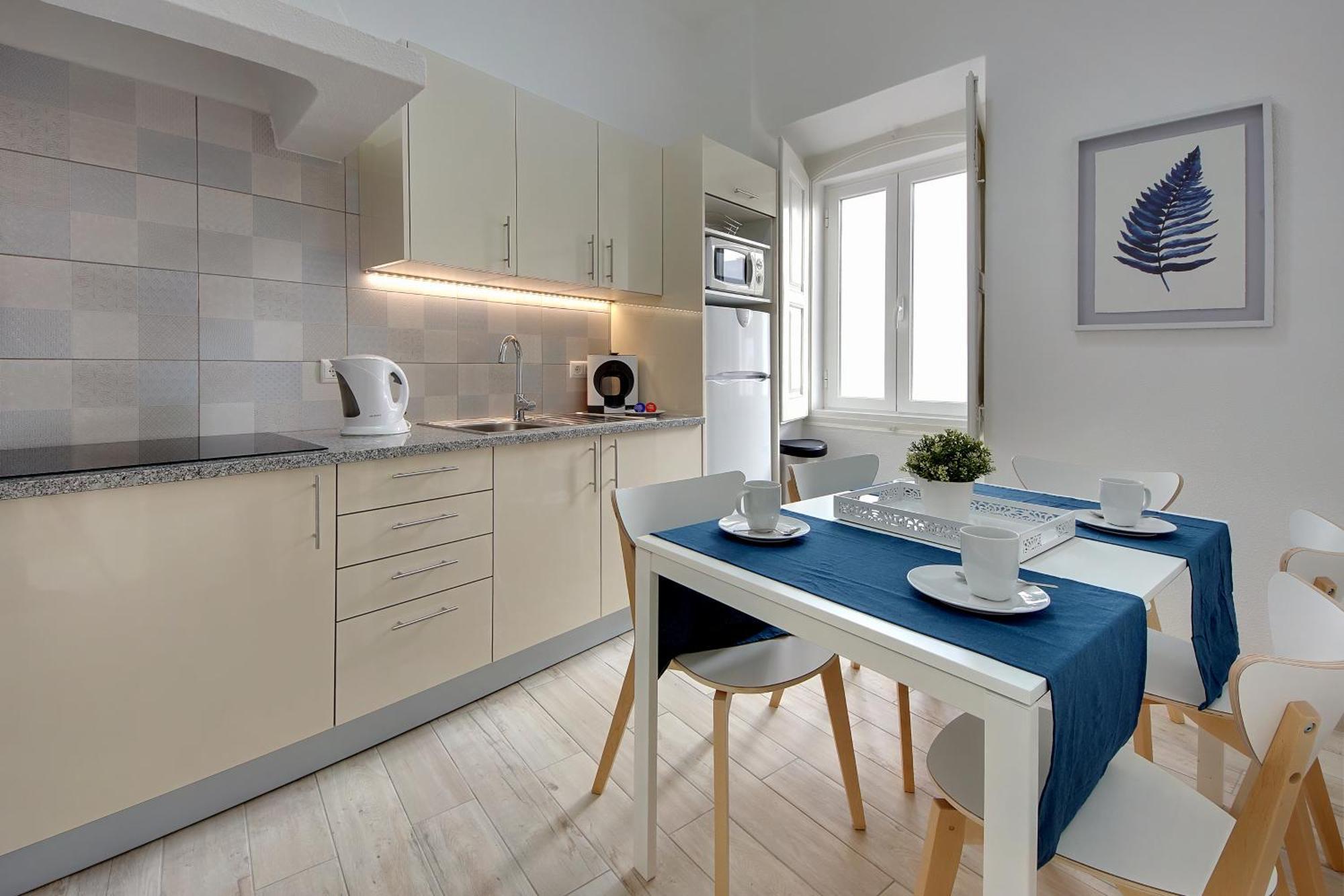 Apartamentos Tucha Albufeira Luaran gambar