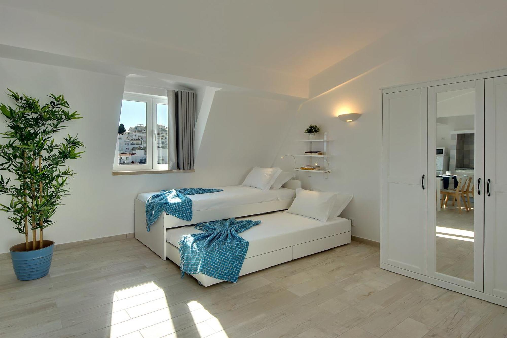 Apartamentos Tucha Albufeira Luaran gambar