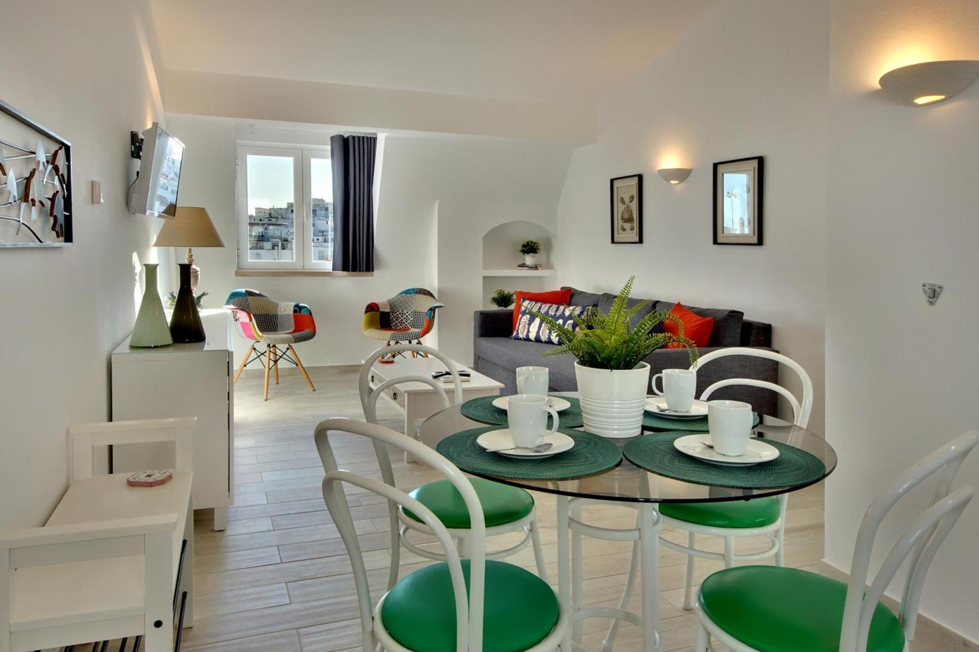 Apartamentos Tucha Albufeira Luaran gambar