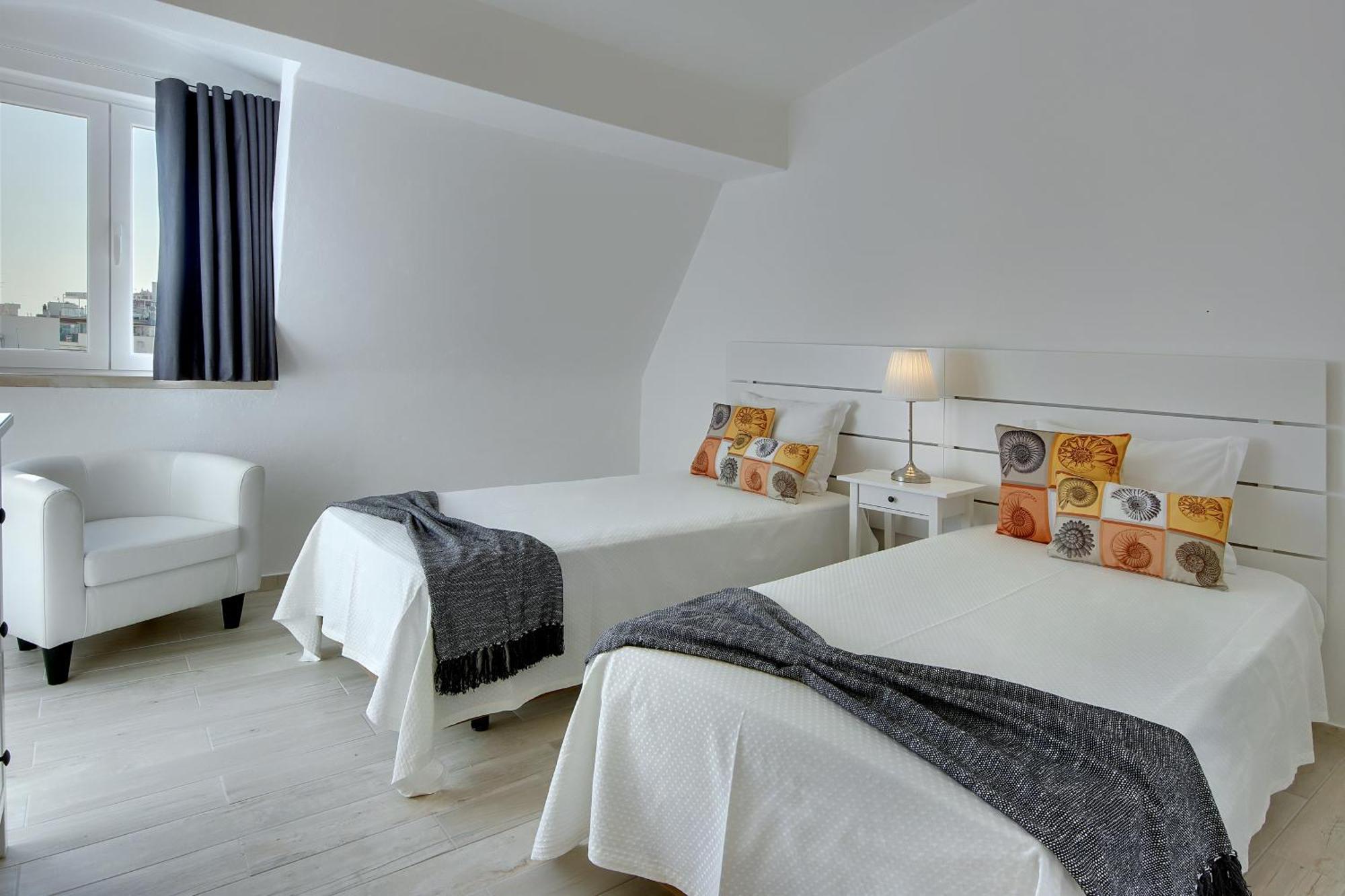 Apartamentos Tucha Albufeira Luaran gambar